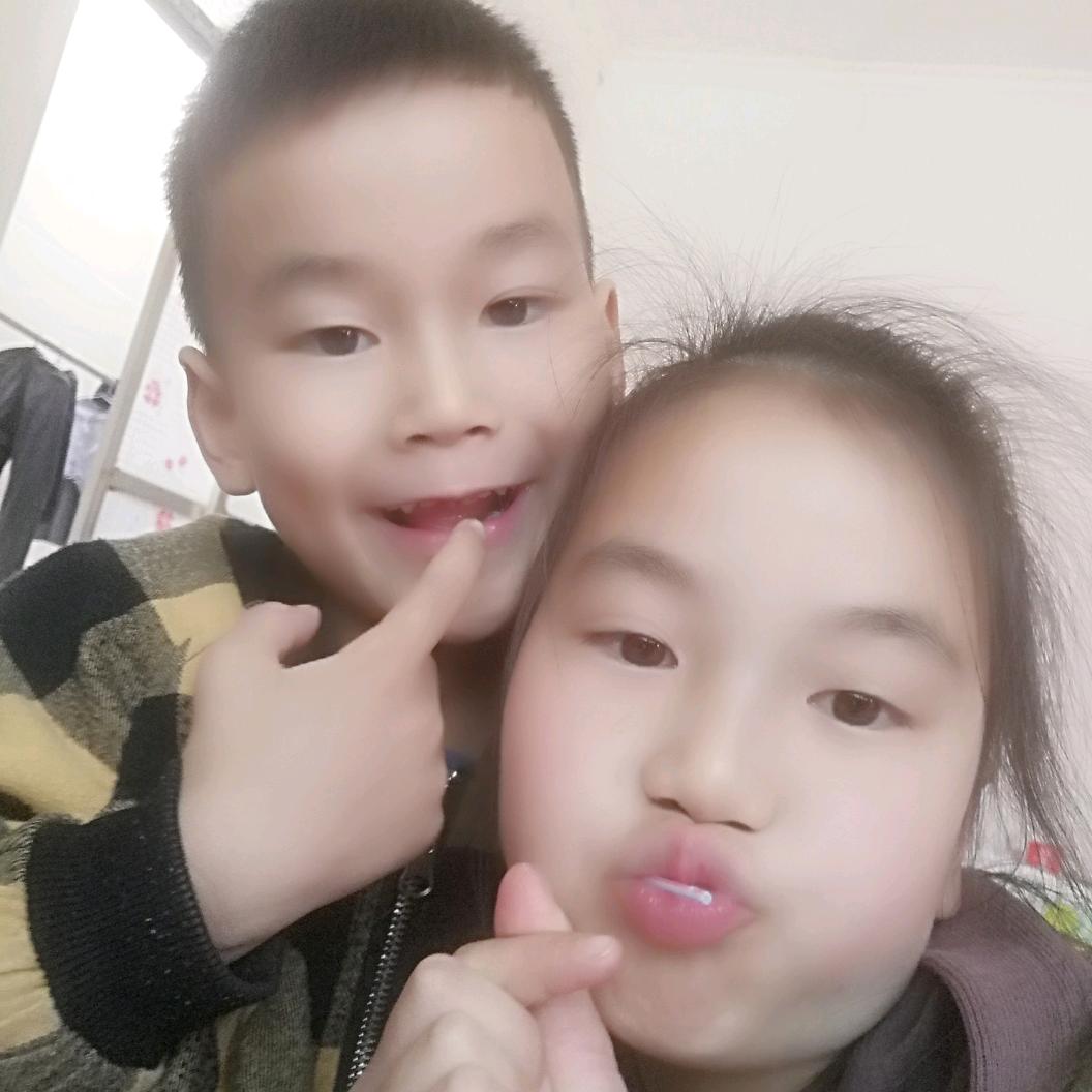 可爱的月月！⊙ω⊙