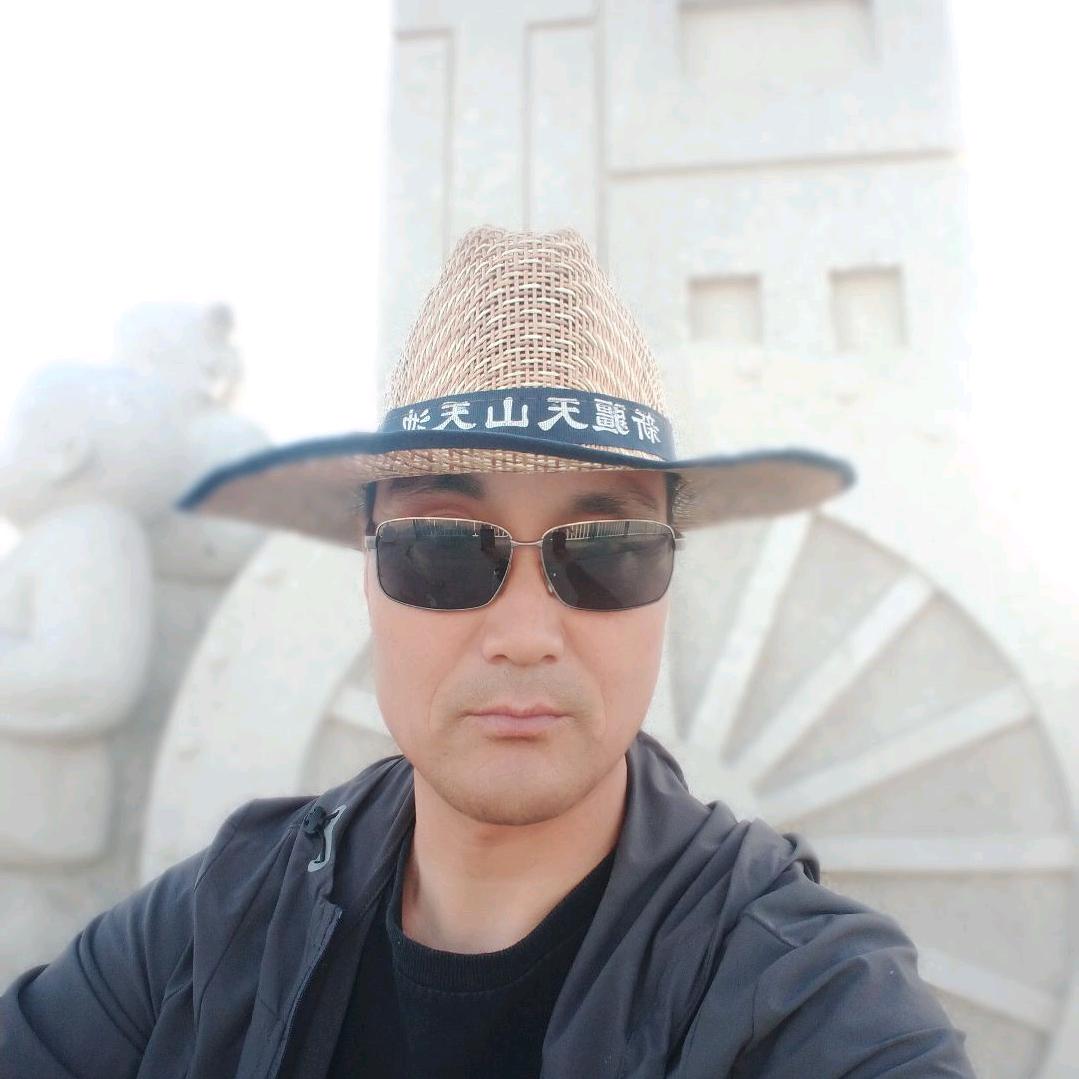 爱吃可可千层的谢恩头像