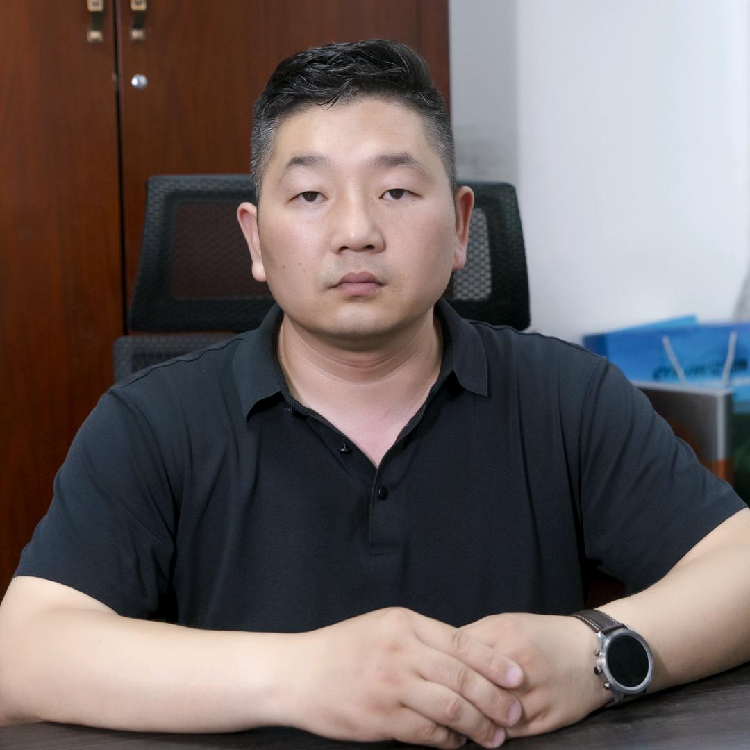 宏泰包装李哥