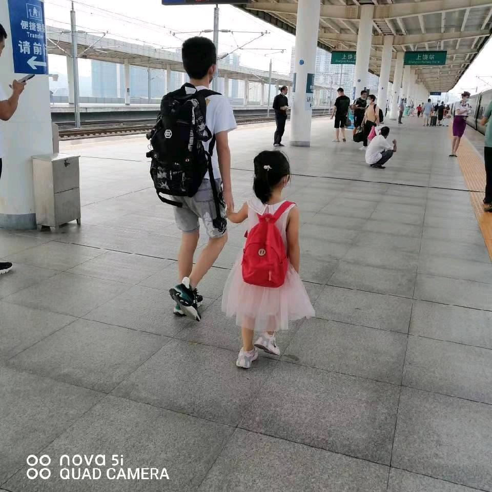 @嘉儿