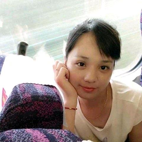 李诗芳