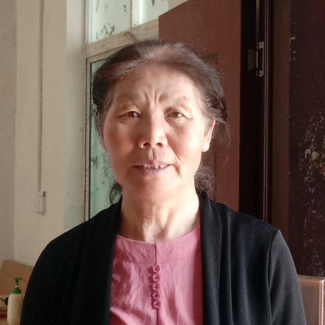 香香LB(中午11⺀50开播)