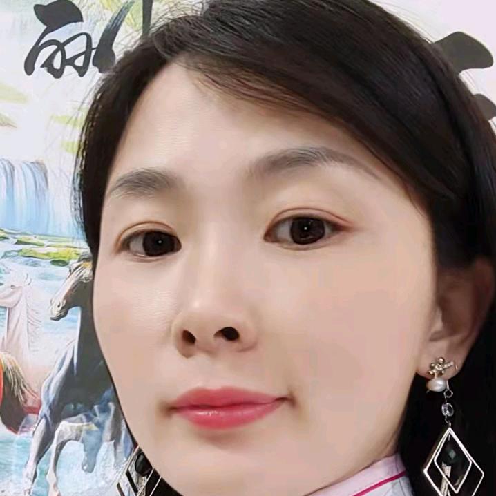 月月吖（早上6点20分）