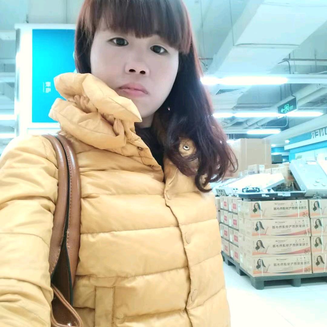 艳儿翩翩飞