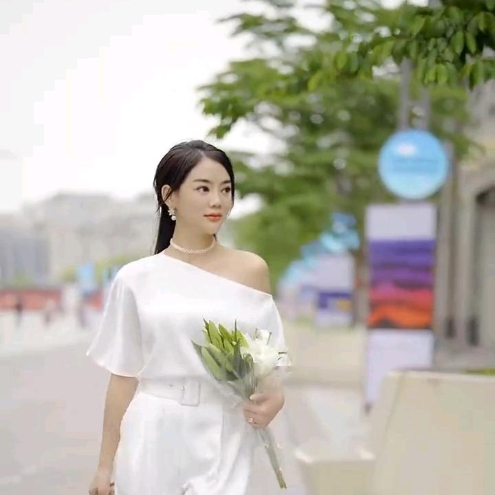 在郑州万邦做水果的小王