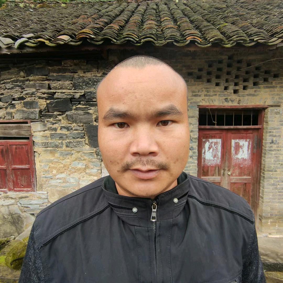 关岭罗康枇杷园