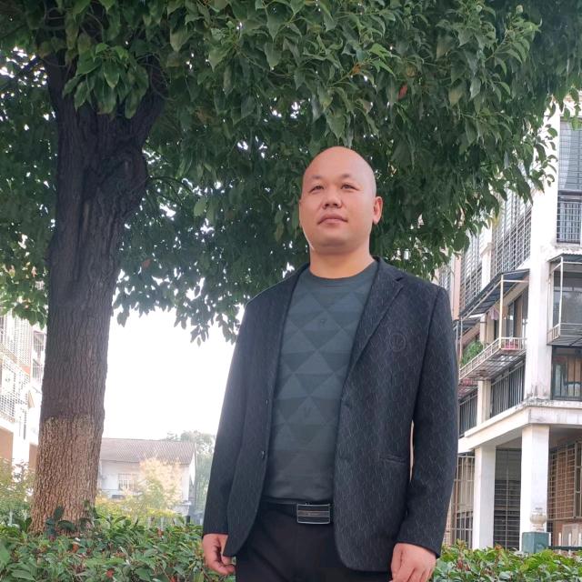 胡华