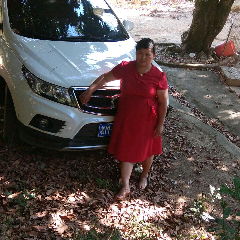 王君意。开心快乐