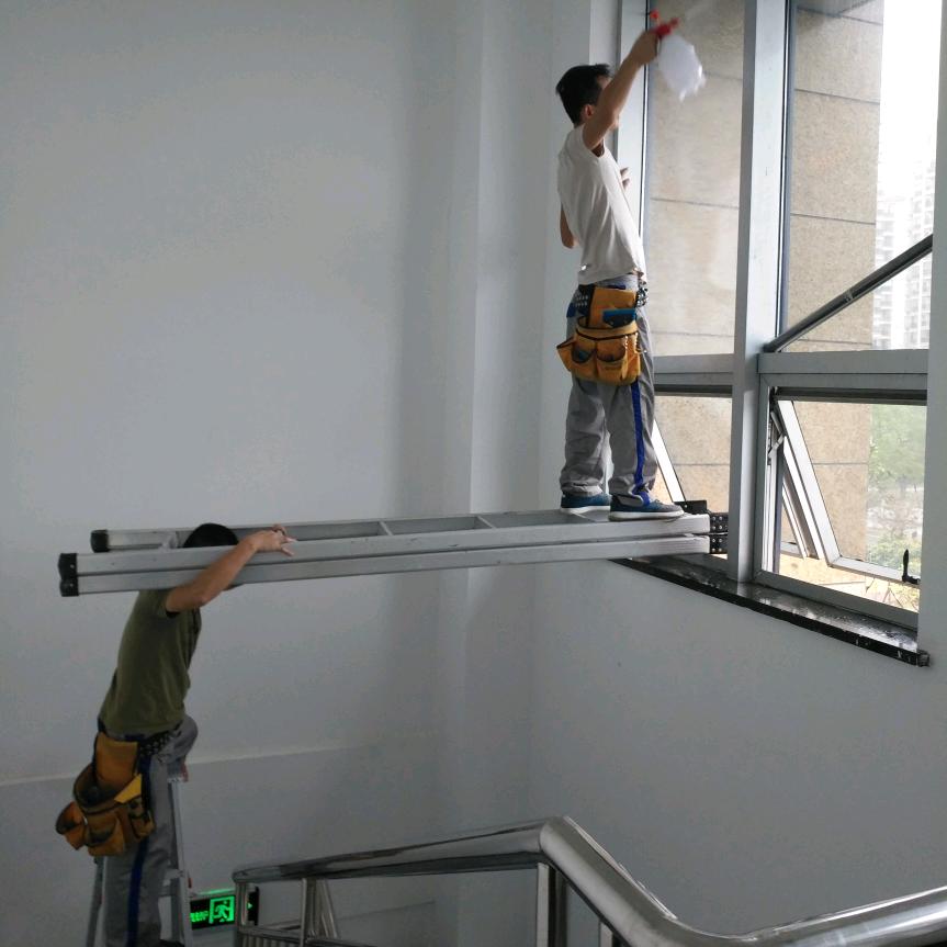 老傅贴膜-汉融广告