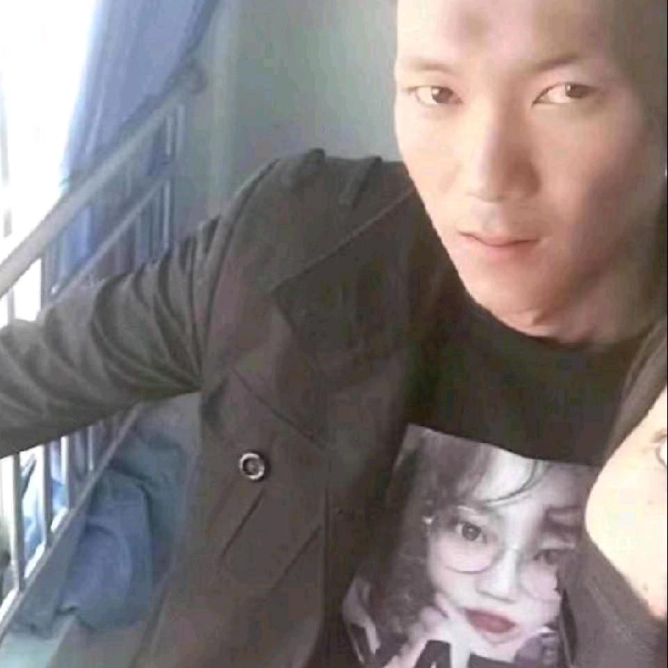 巴桑，