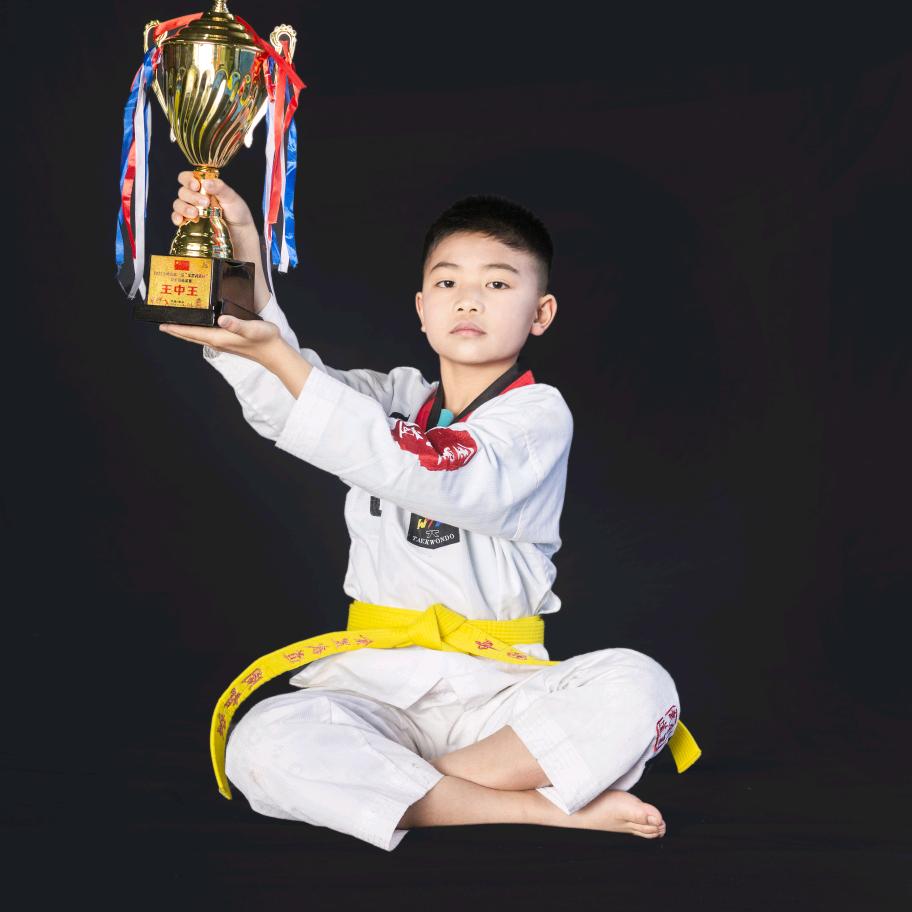 智毅宏成