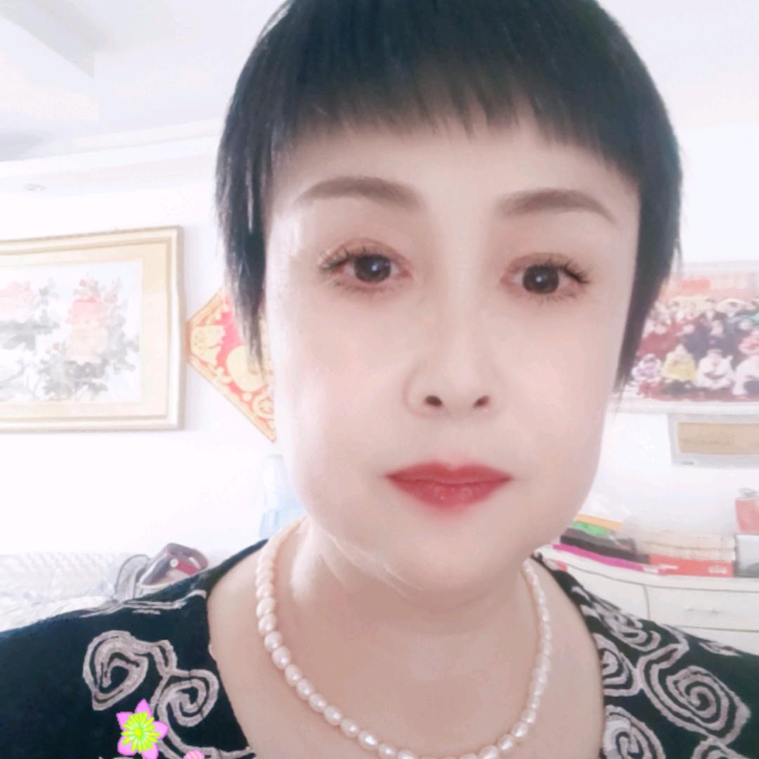 胡姐，晚上七点半，