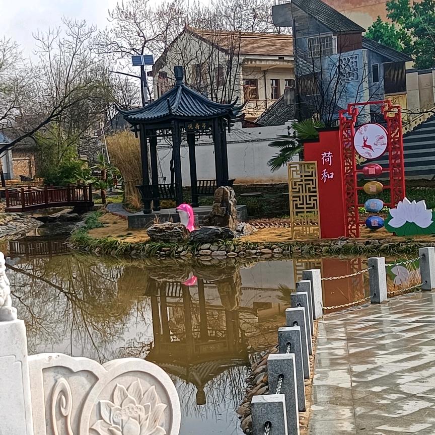 青山依旧在