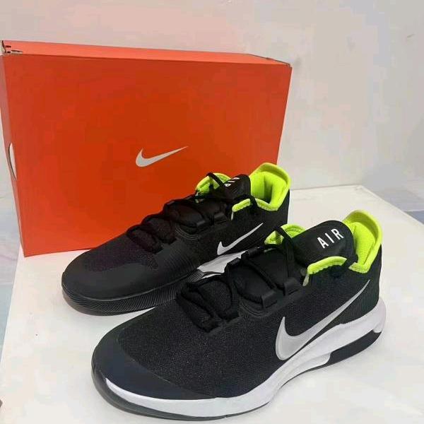 阿迪耐克安踏李宁正品