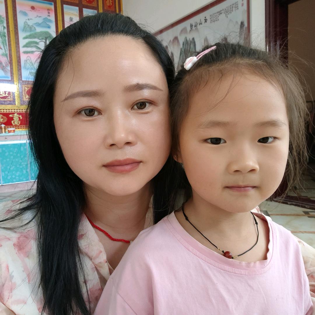 🌸满颜星陈❤️(专业收割大豆，小麦)