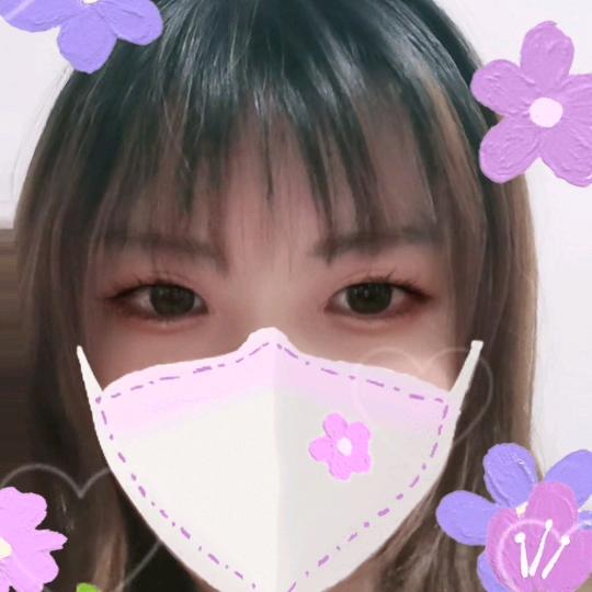 蝶儿飞飞