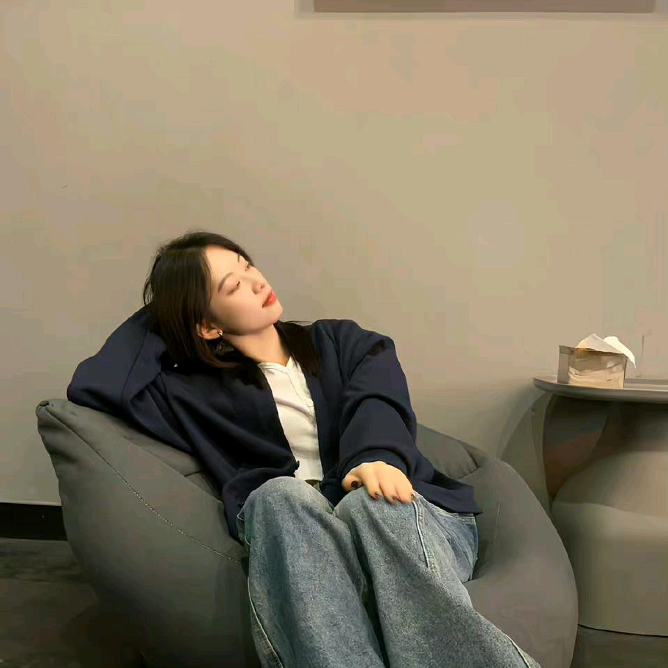 扶肚肚✨