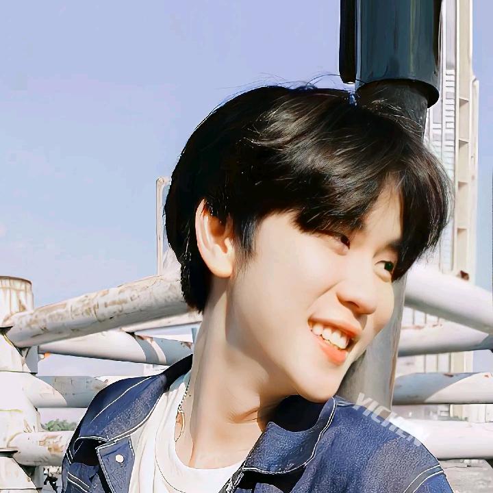 是詹詹詹（见过Prem包包版）