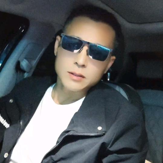 😎忠诚的大哥