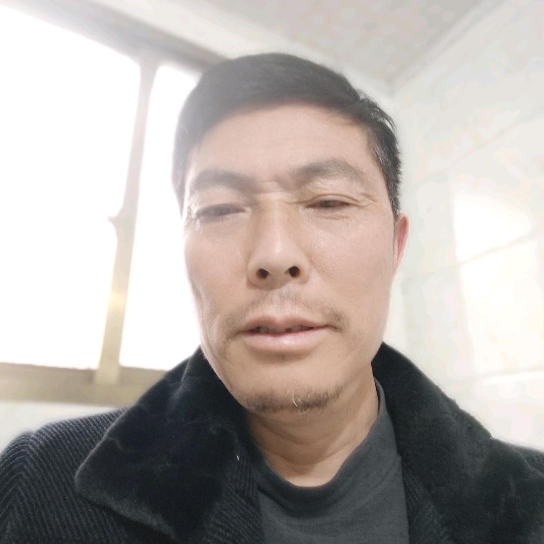 李显荣
