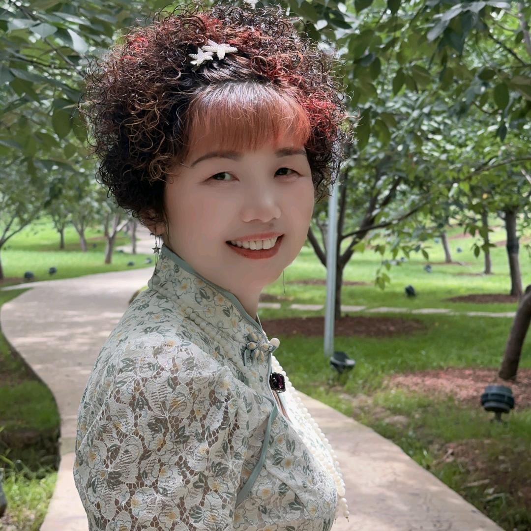 小尹