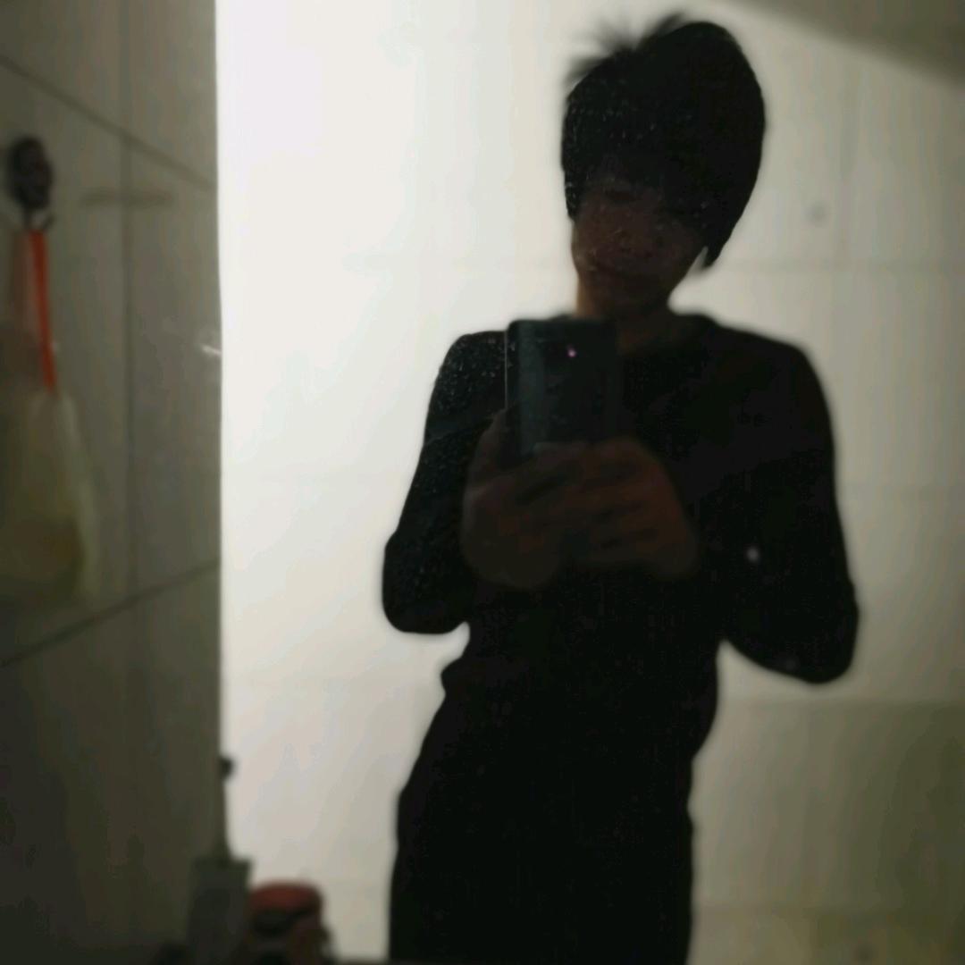 嗨   小春