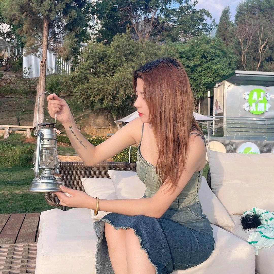 小莫
