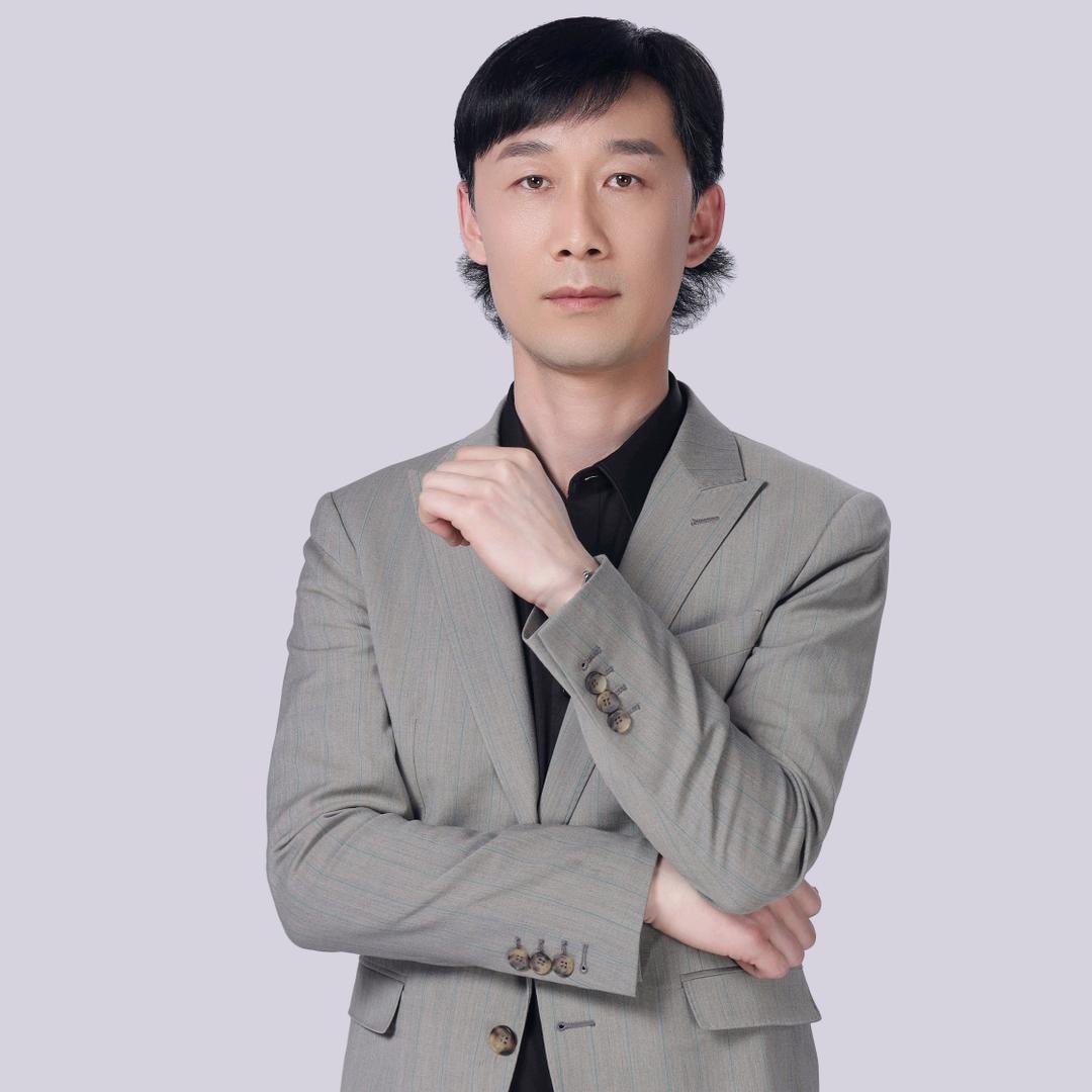 名欣假发商学-严老师