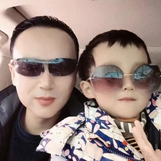 小曾｡◕‿◕｡