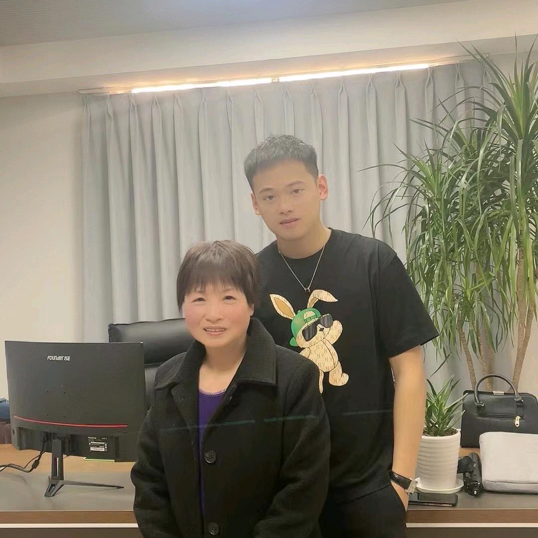 晨一大姨～春姐