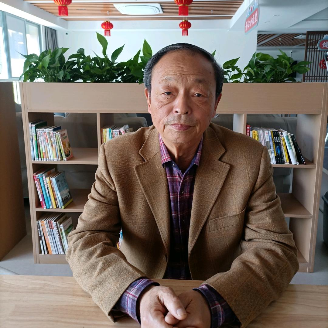 爱淮人刘万高