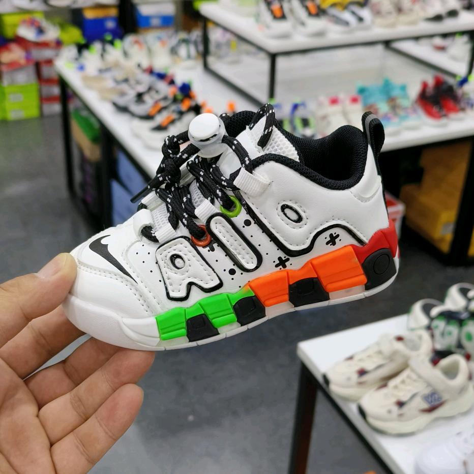 波仔鞋店（辰溪中心市场二楼）