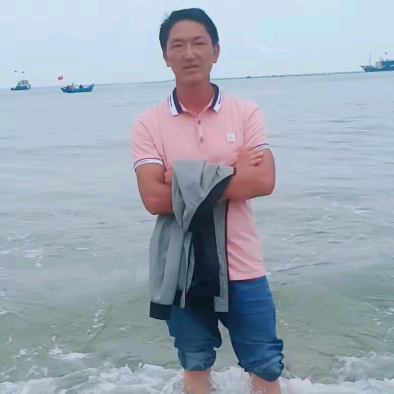 擦肩而过