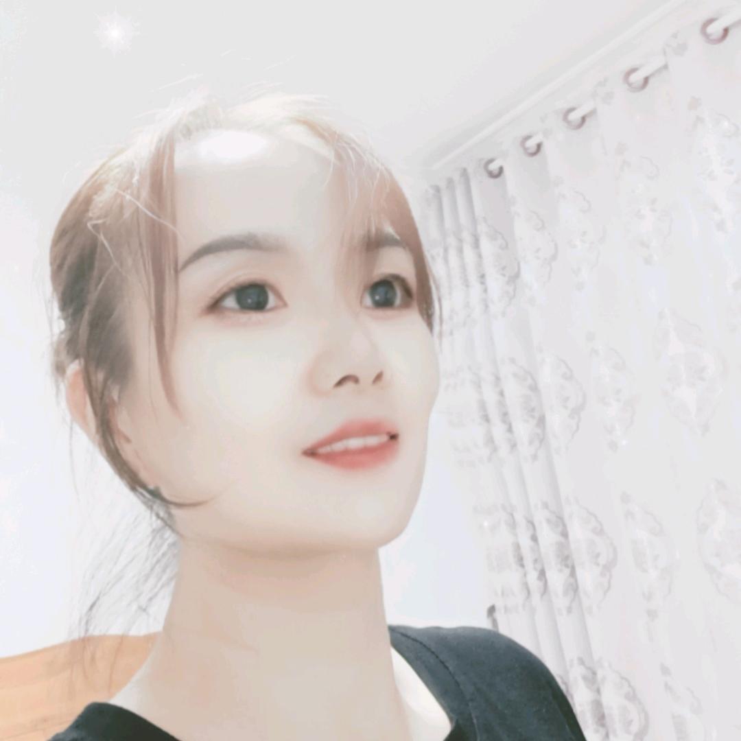 (ﾉ◑ڡ◑)罗罗大方✨