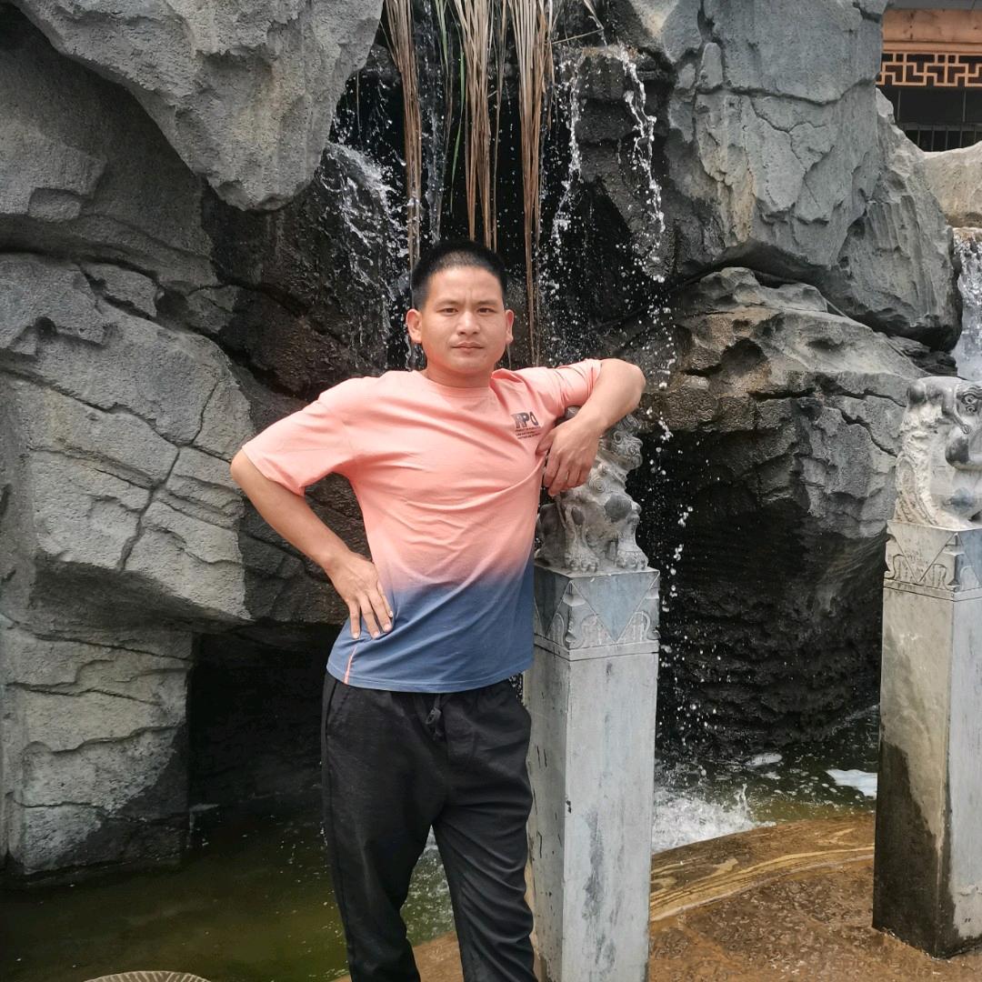 李玉靖