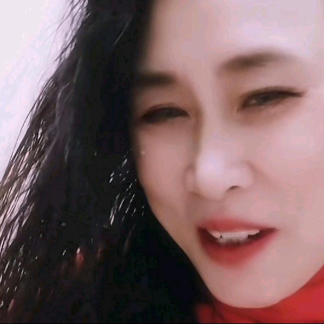 李玲