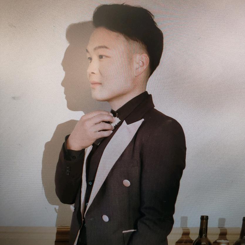 我是奶龙  (刘奕泽）   🐲🐲🐲