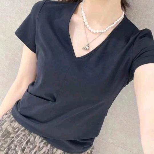 伟饰服装店