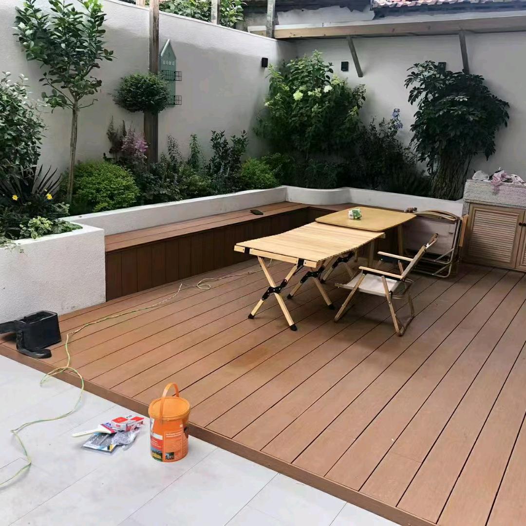 青岛光脚丫高端塑木厂家