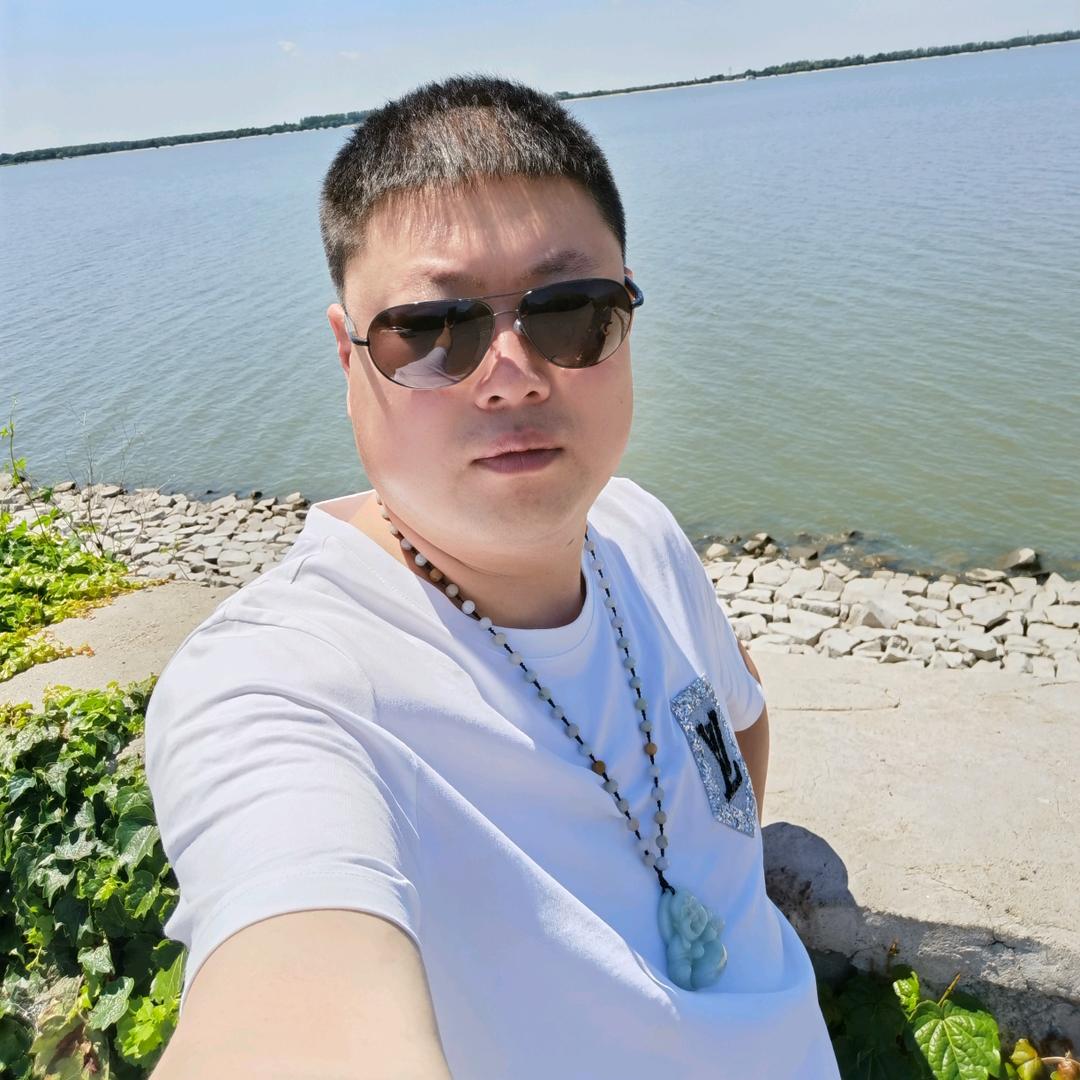 盘锦小张哥