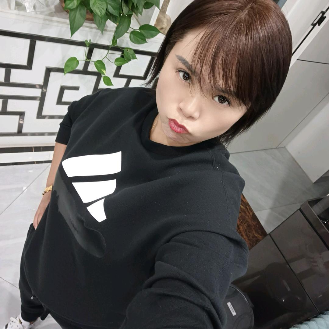 杨妞