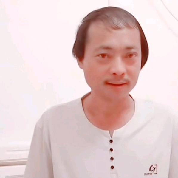 红亮
