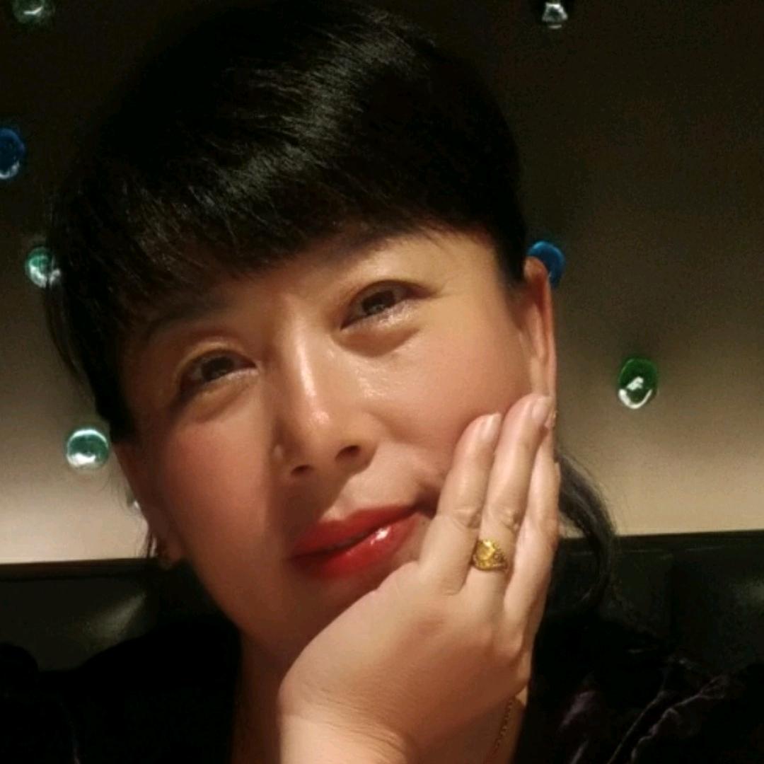 金钱树橱窗有好物