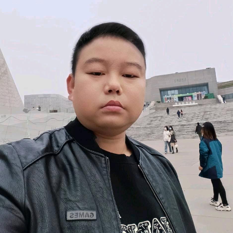 爱看运动的老男孩