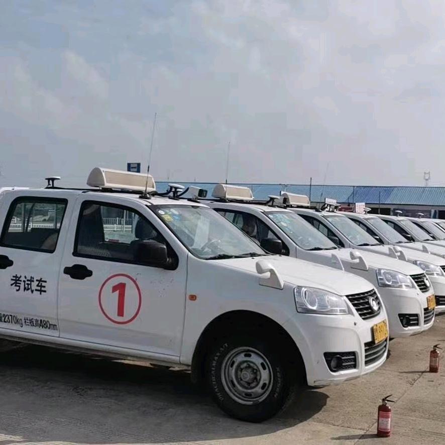 悠悠驾陪信息咨询服务部