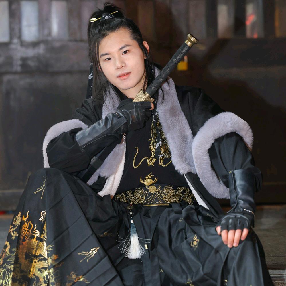 三千叩凡尘