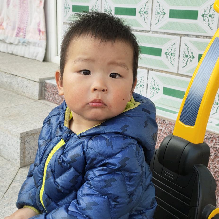 潘