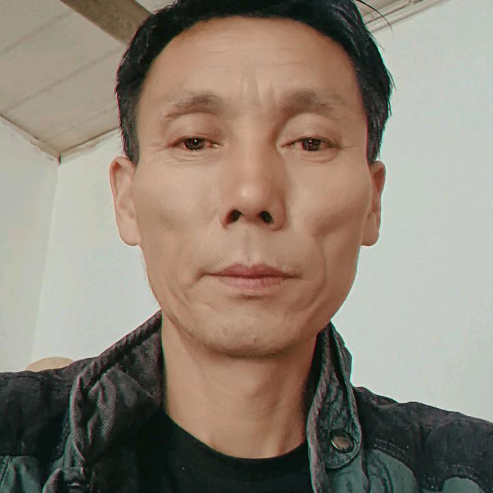 龙行天下