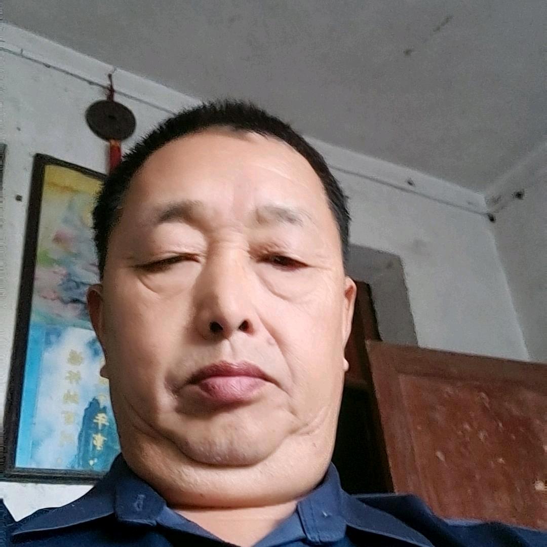 响飞冷人(罗班长)