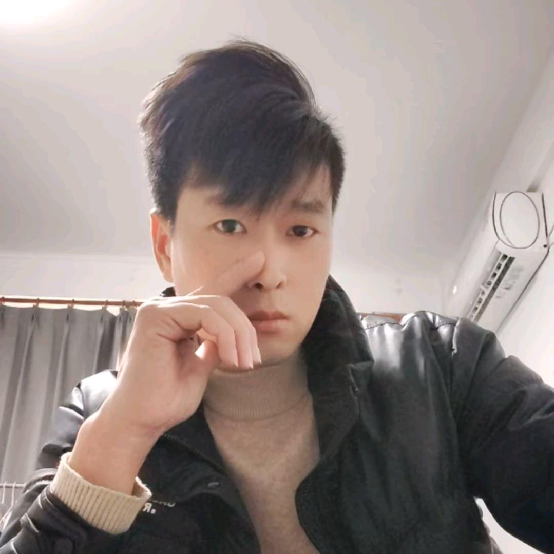张东（）